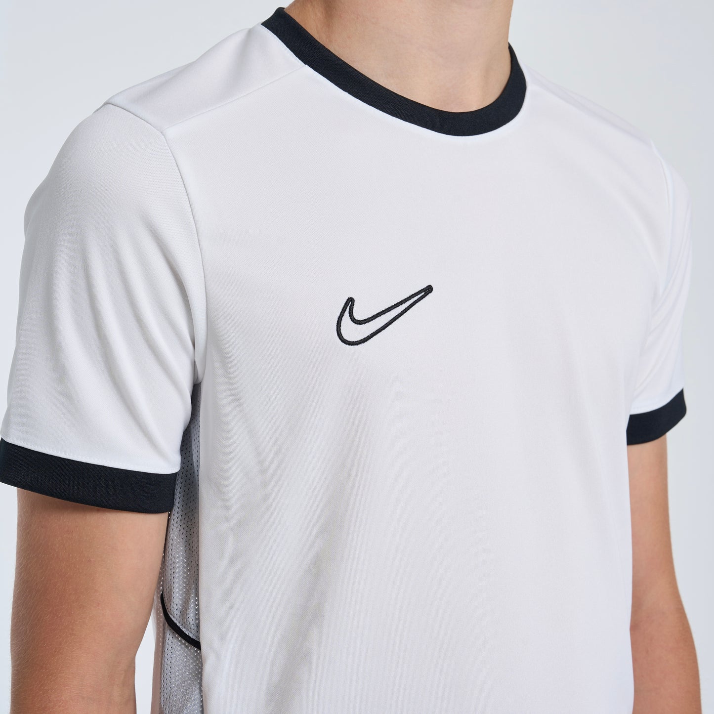 Nike Academy 2.0 Tee - White / Grey (Junior)