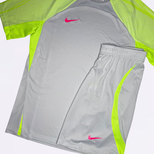 Nike Strike Set - Grey / Volt