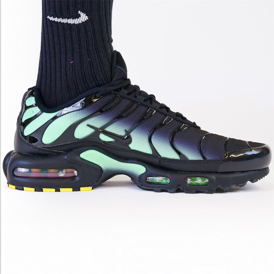 Nike Air Max Plus Black Illusion Green