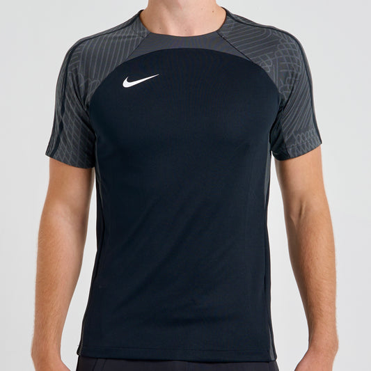 Nike Strike 4.0 Set - Tee & Shorts - Black / Black