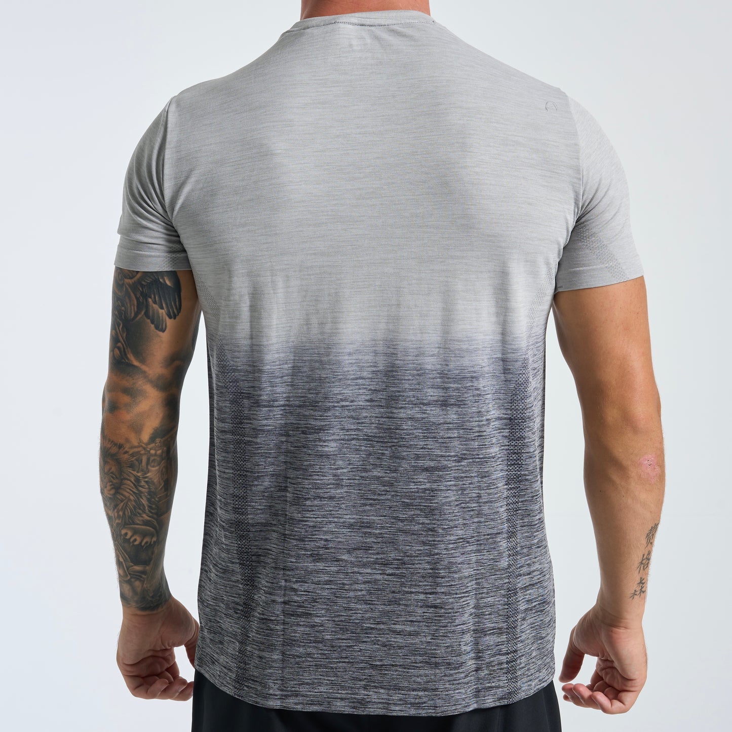 GymKing Relentless Ombré Seamless Tee - Black / Urban Grey