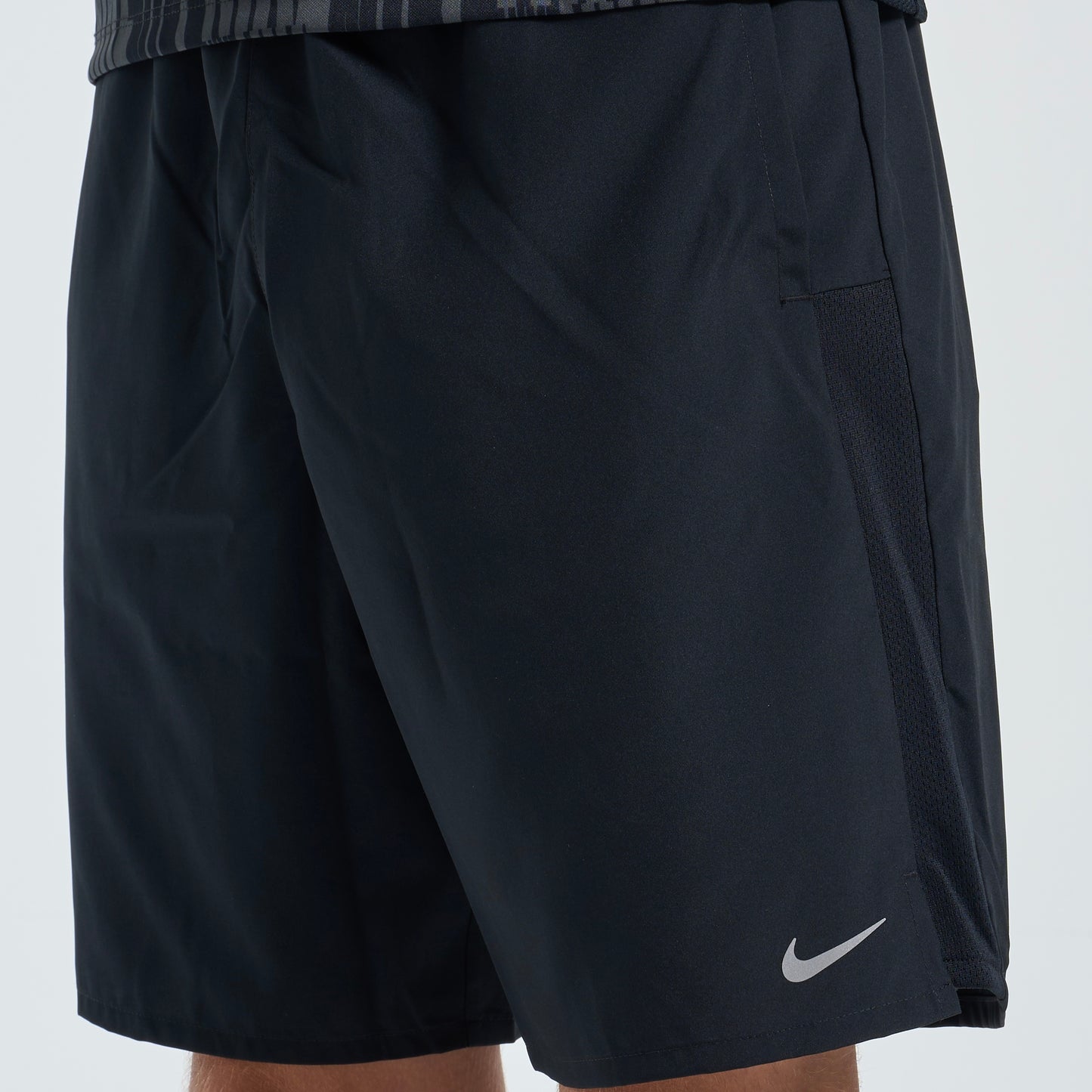 Nike Miler Set - Tee & Shorts - White / Black (Junior)
