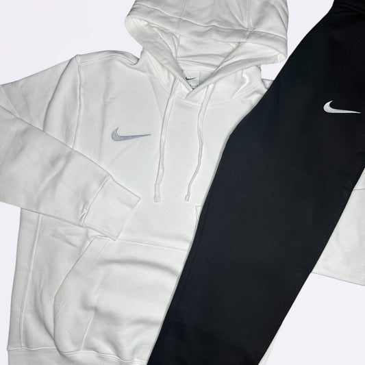 Nike Park Hoodie & Joggers Set - White / Black
