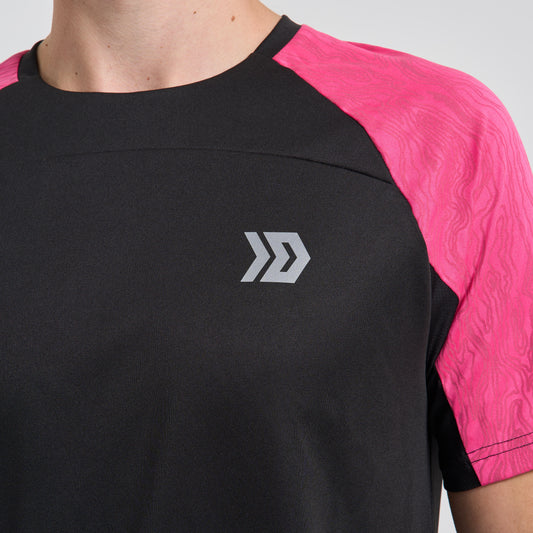 DASH Tee - Black / Pink
