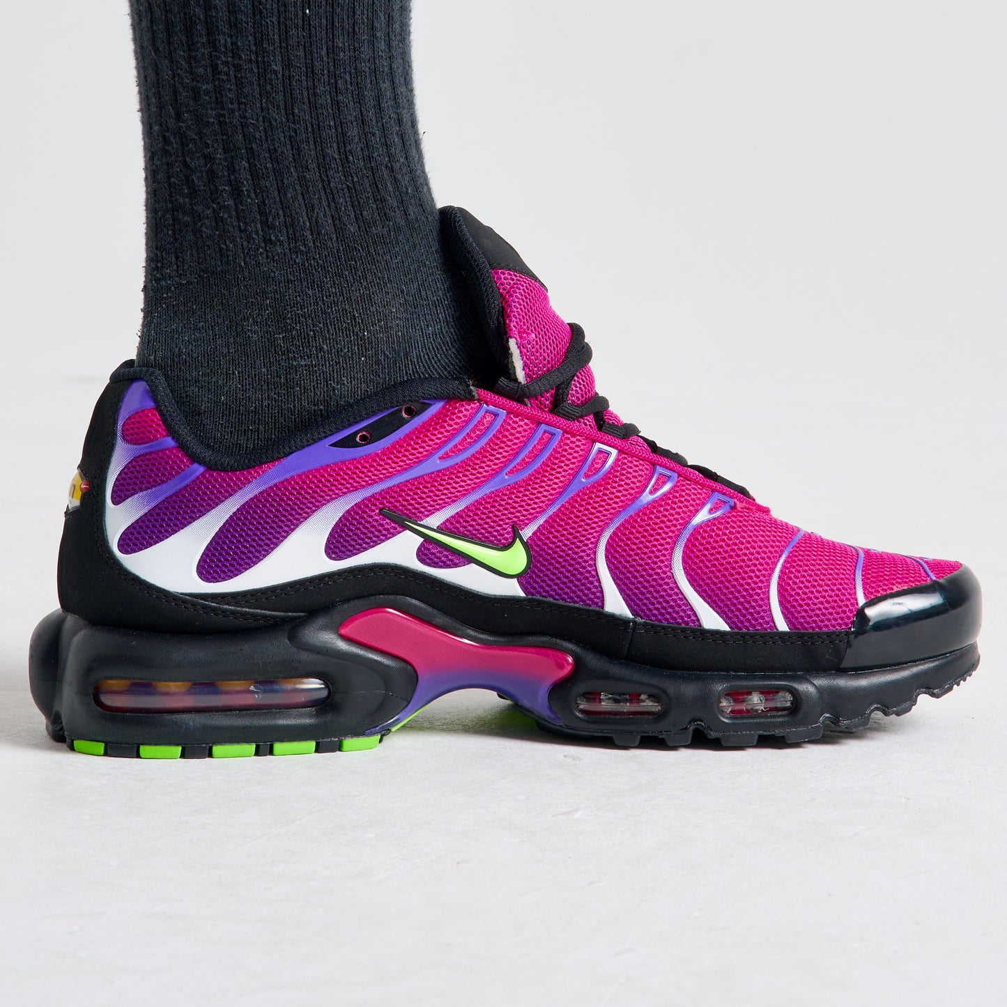 Nike Air Max Plus Fireberry