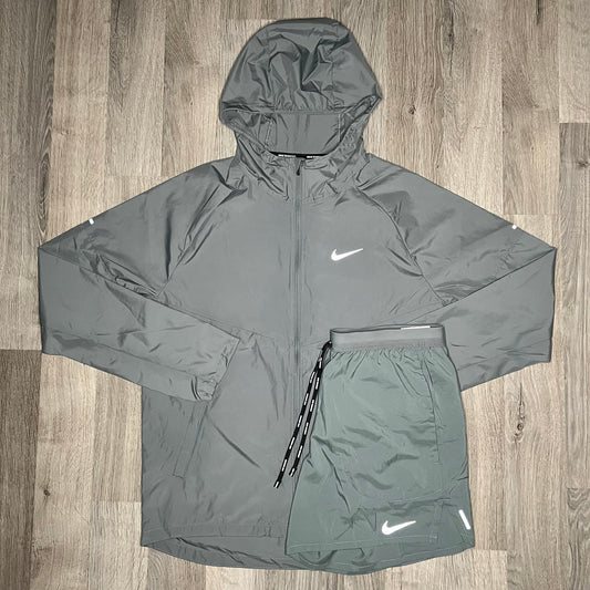 Nike Repel / Flex Stride Set - Jacket & Shorts - Smoke Grey