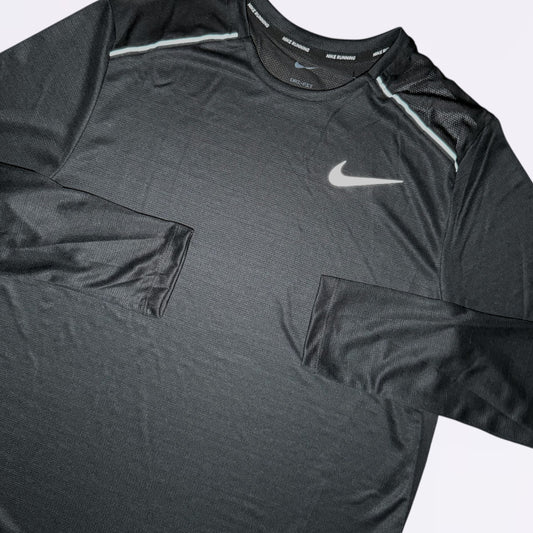 Nike Long Sleeve Miler Tee Black