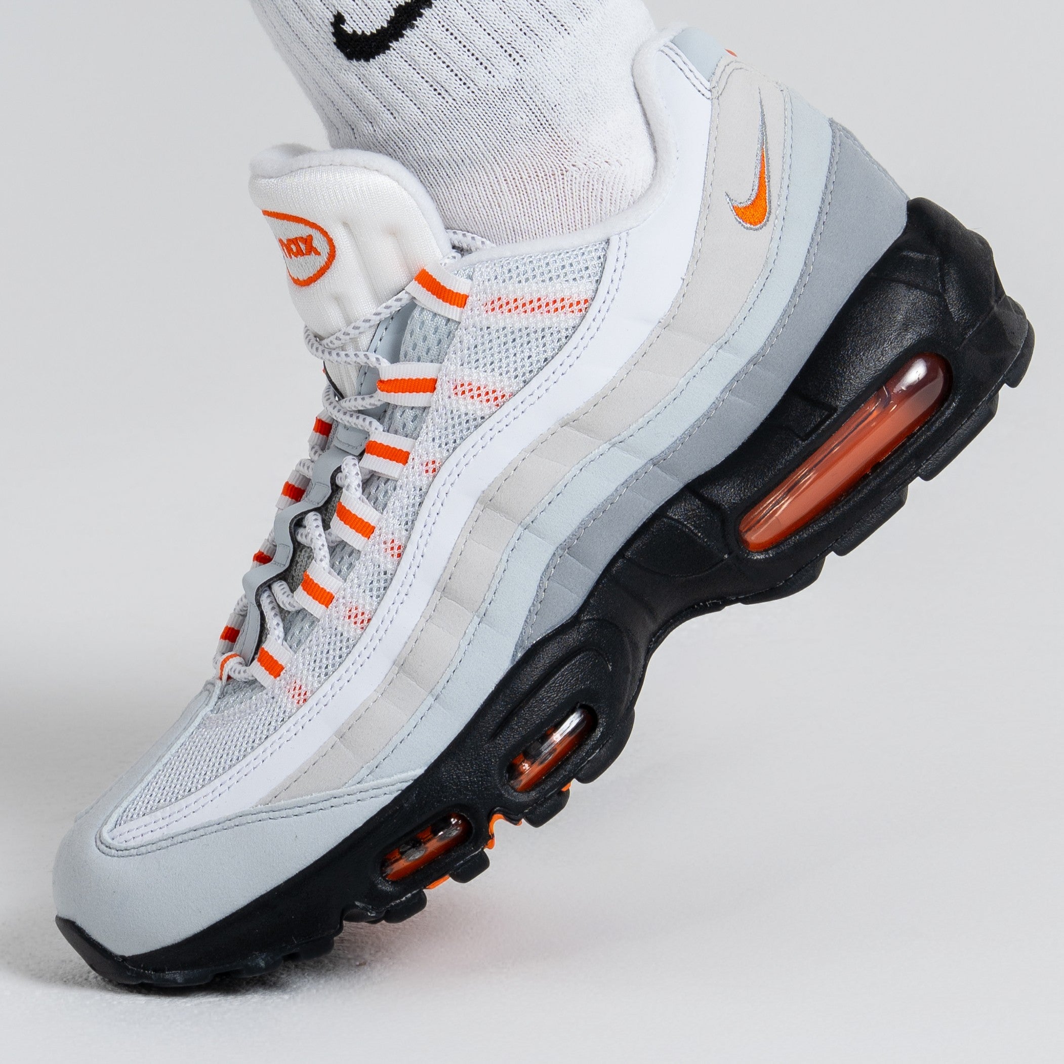 Nike Air Max 95 White Safety Orange (Junior) – RESTOCK3D