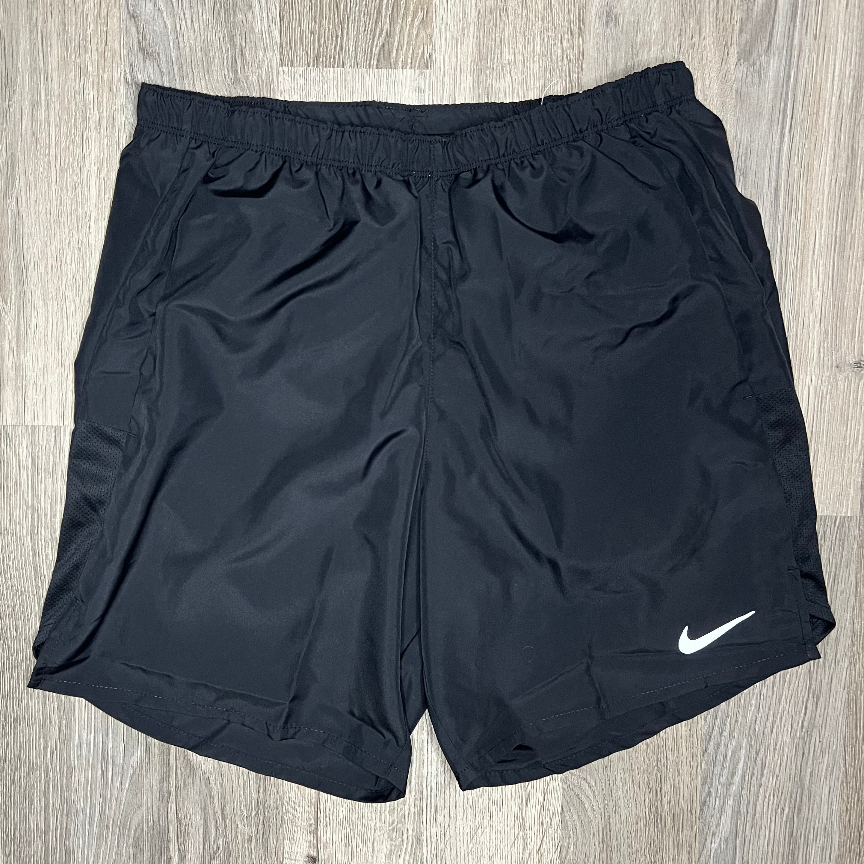 nike challenger short 2 in 1