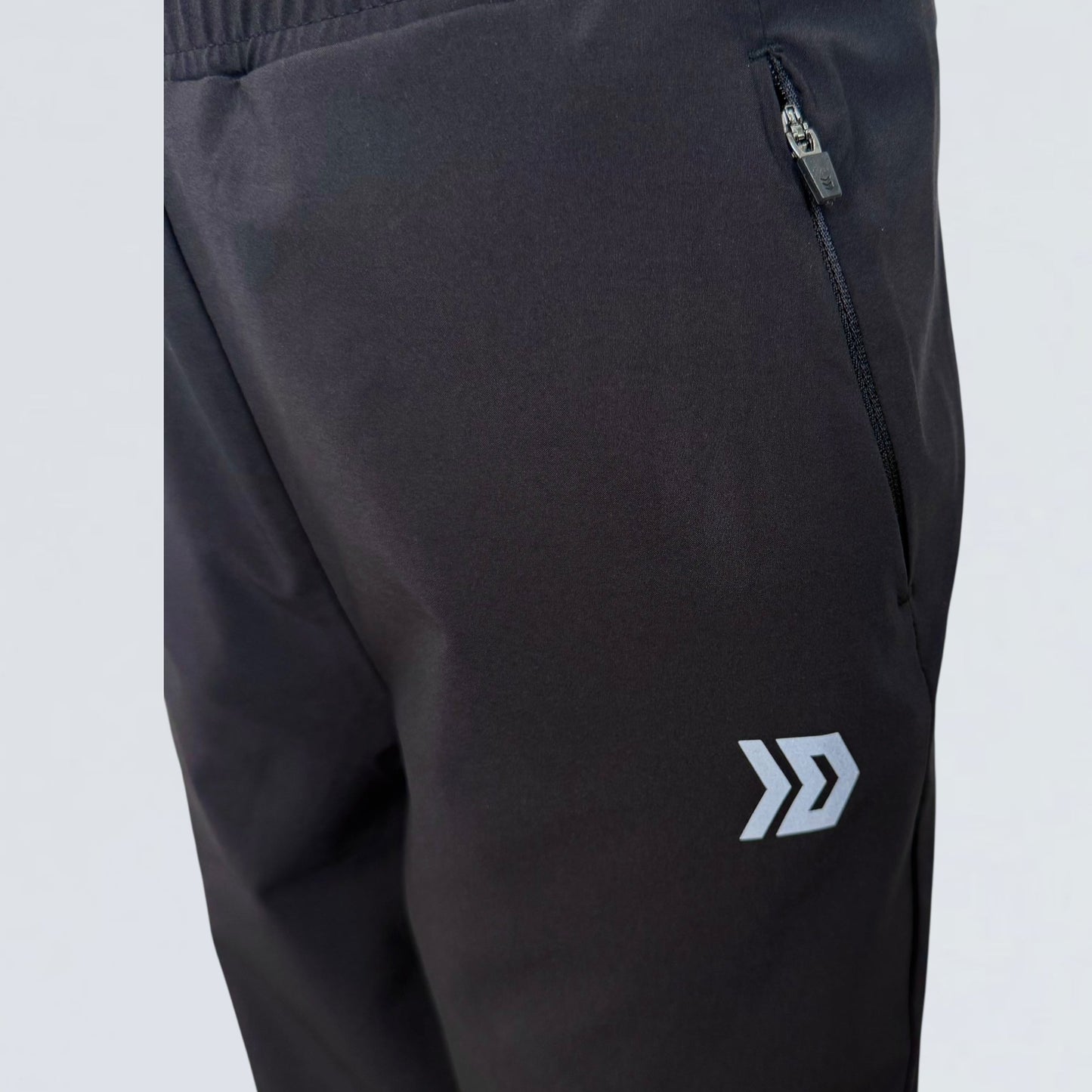 DASH Lightning Windrunner & Jogger Set - Black / Pink (Junior)
