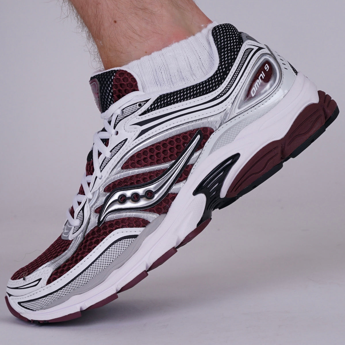 Saucony Omni 9 Silver Maroon
