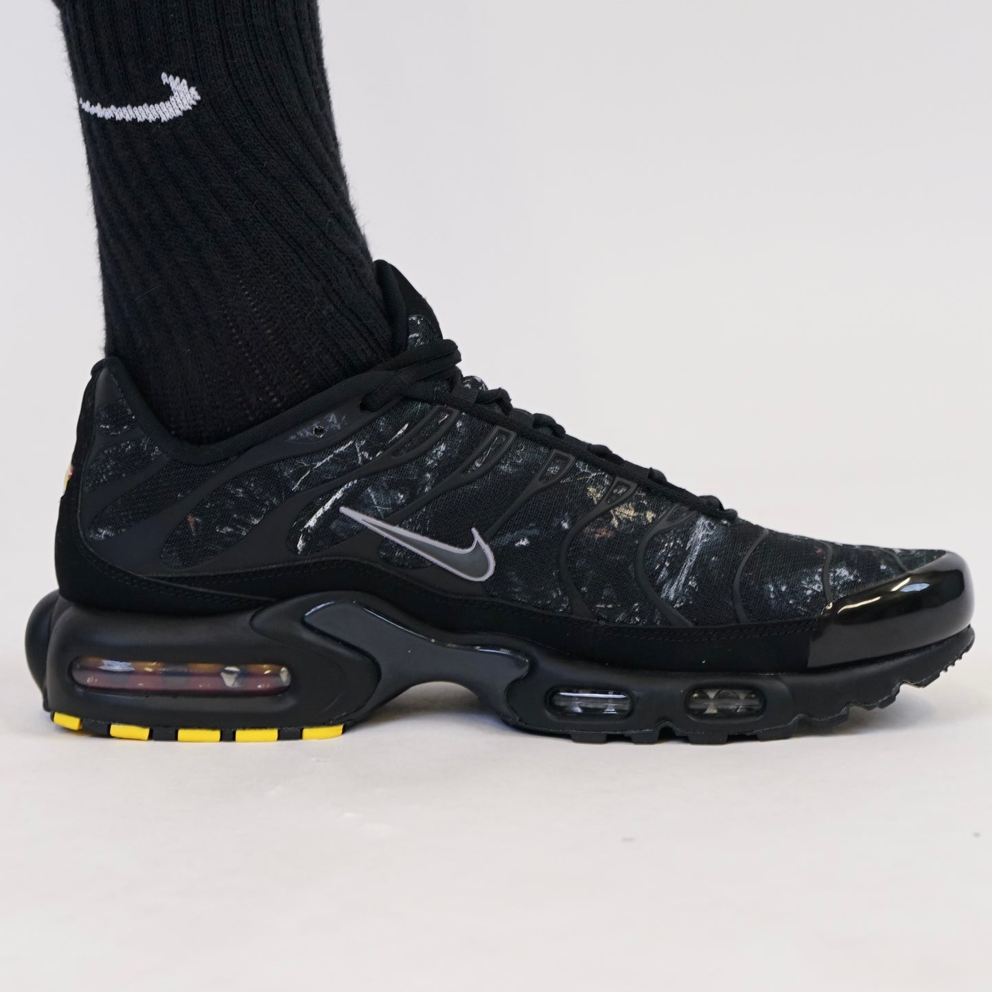 Nike Air Max Plus - Black Wood