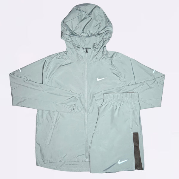 Nike Repel & Challenger - Jacket & Shorts Set - Sage