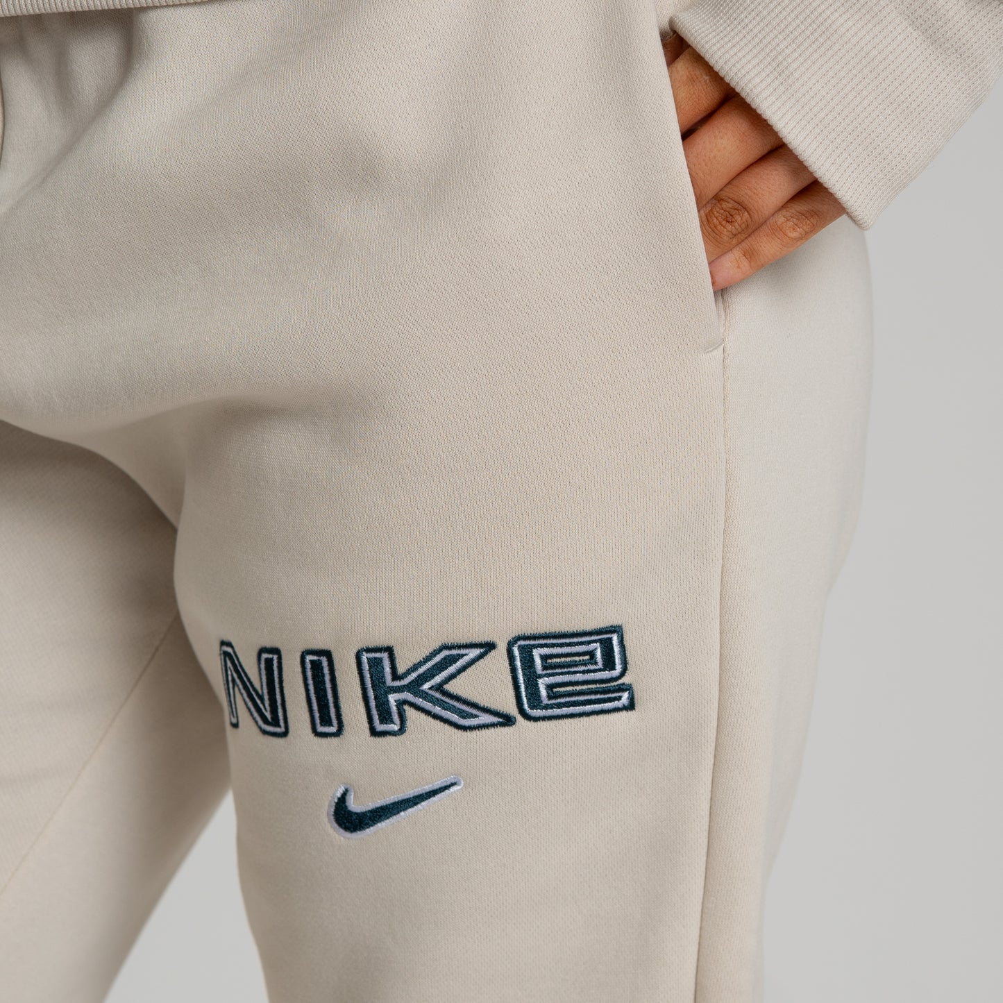 Nike Pheonix Set Beige