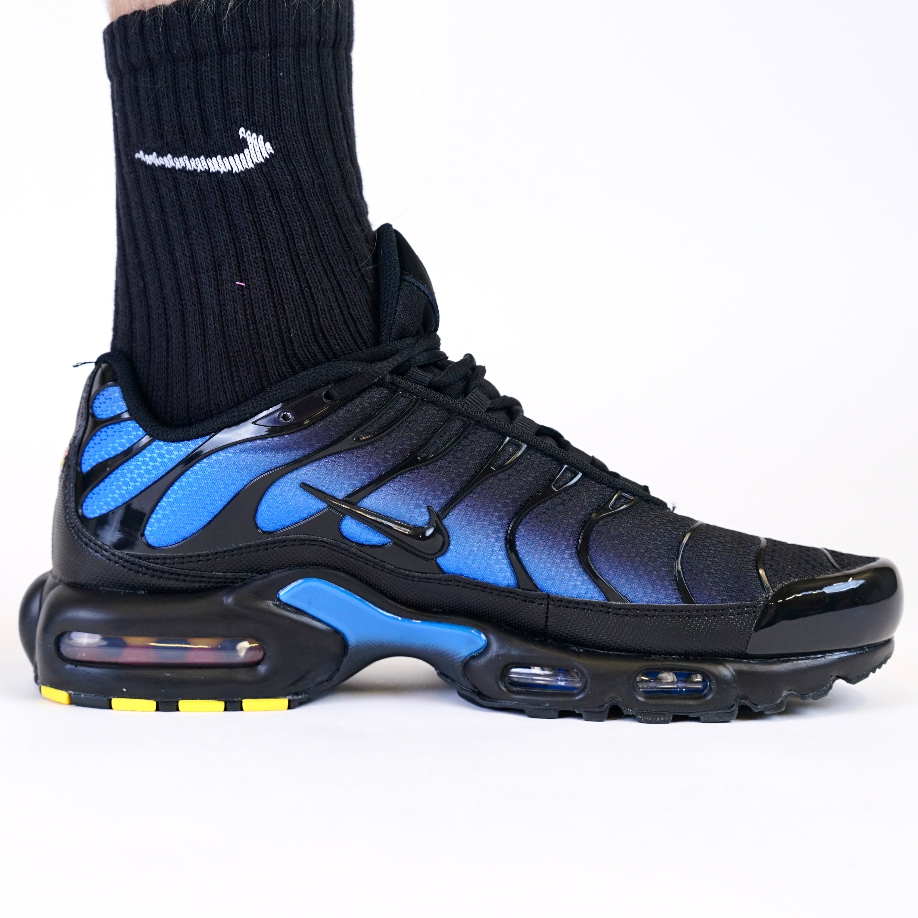Nike Air Max Plus - Black / Blue