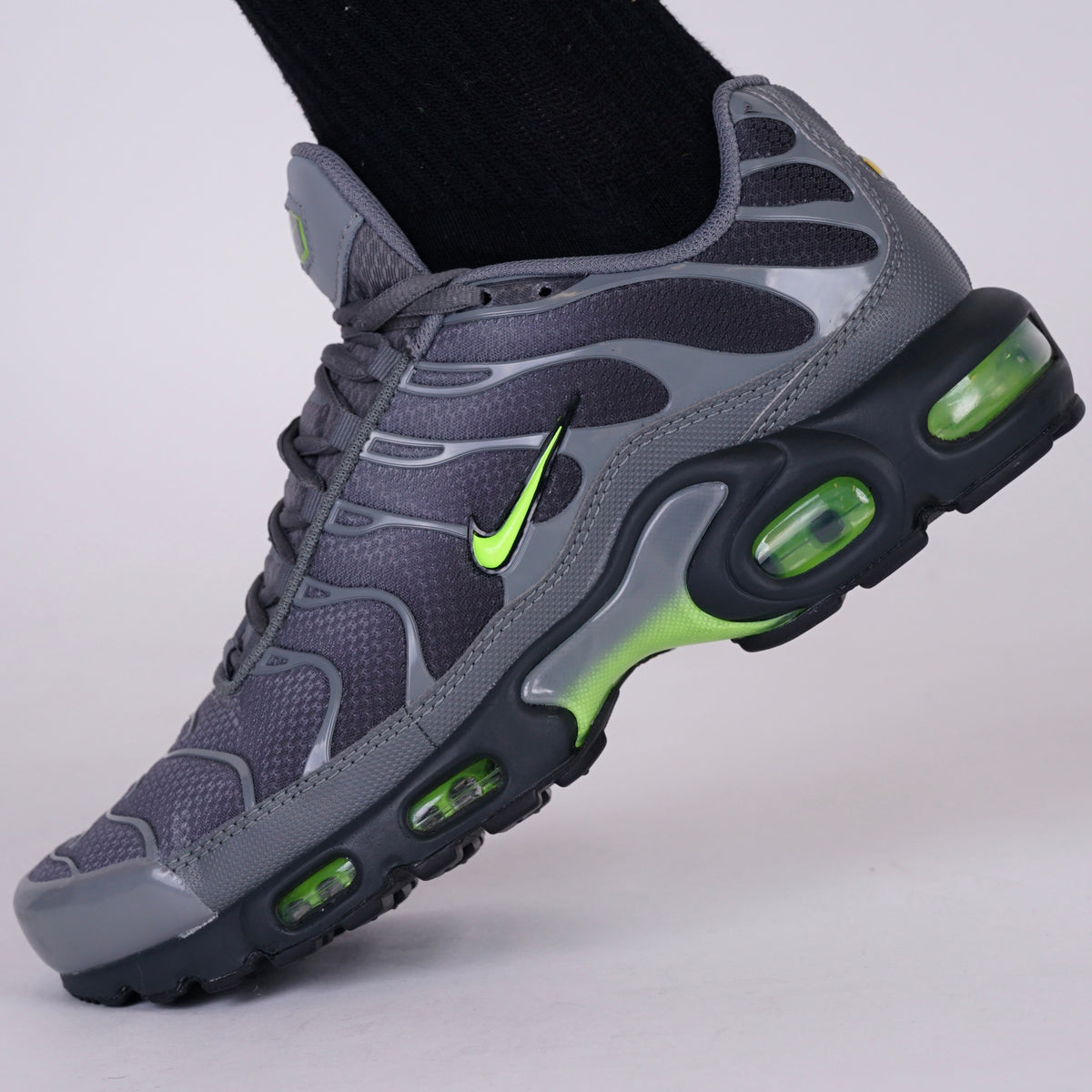 Nike Air Max Plus Grey Volt
