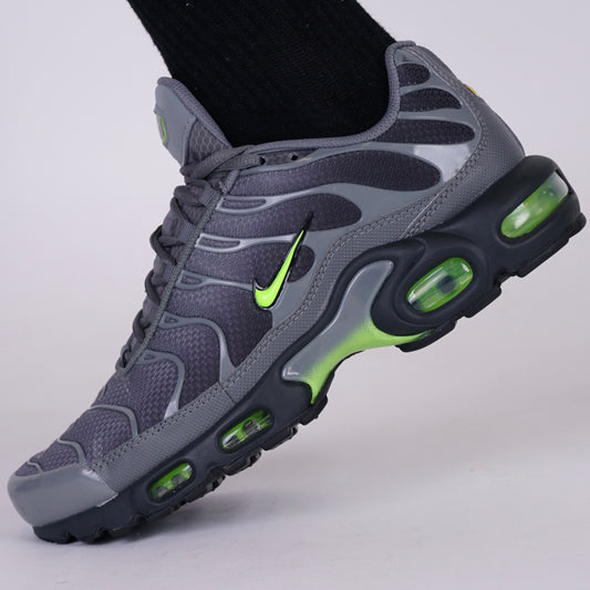Nike Air Max Plus Grey Volt