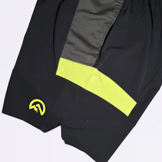 Flux Curve Shorts - Black (Junior)