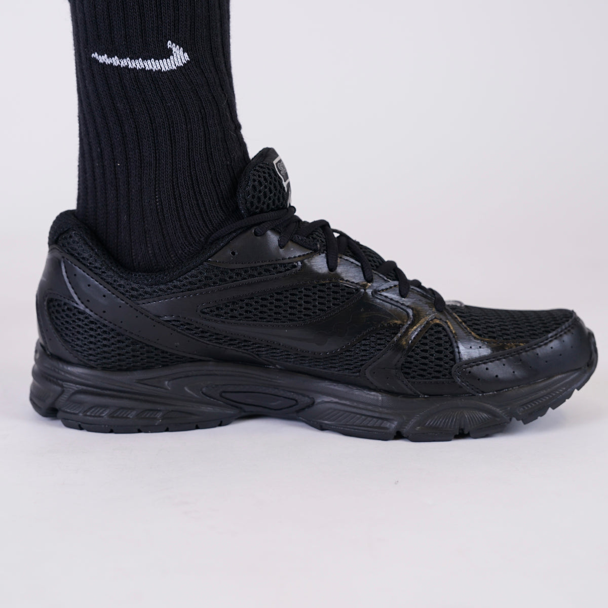 Saucony Ride Millennium - Black