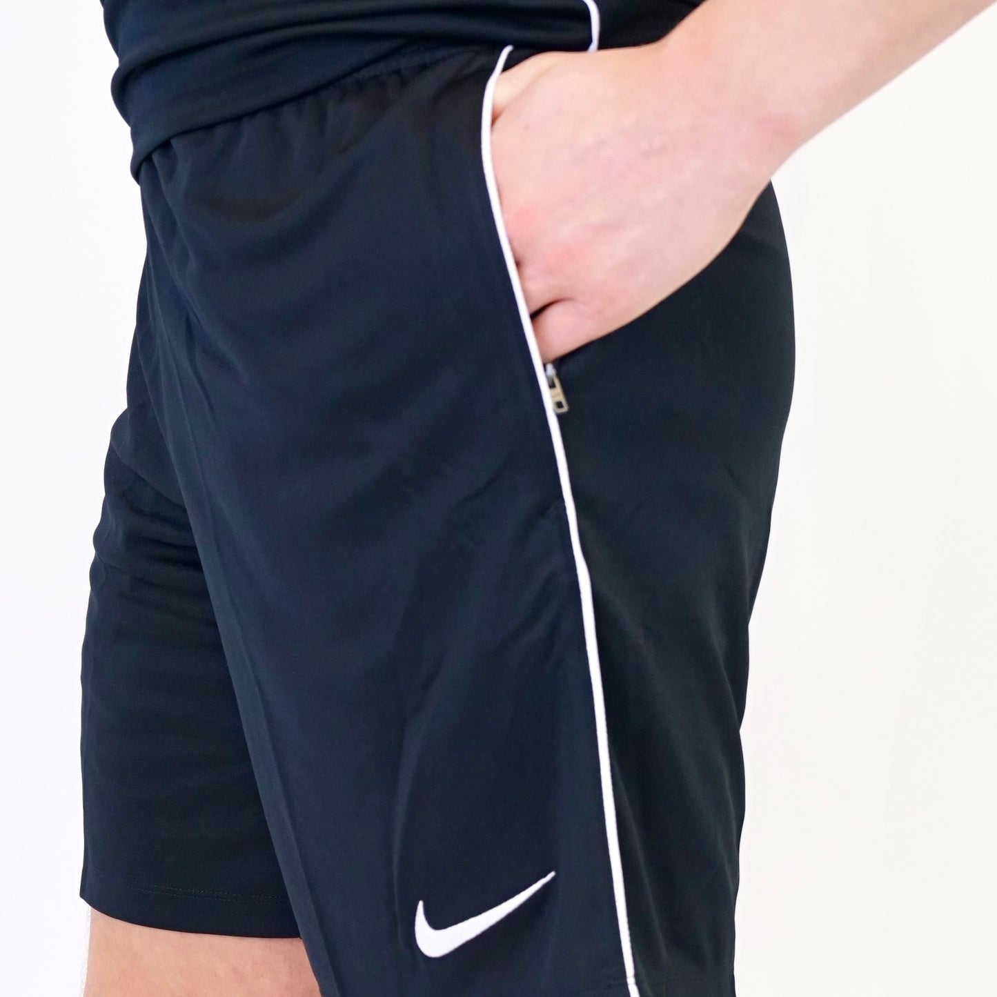 Nike Dri-Fit 26 Shorts Black (Zipped Pockets)