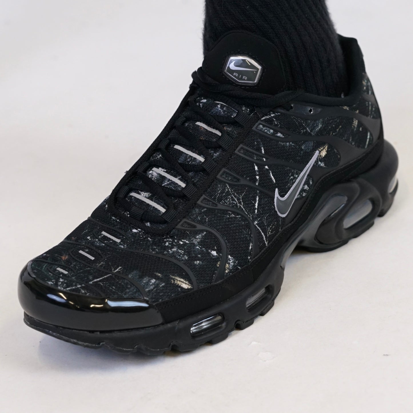 Nike Air Max Plus - Black Wood