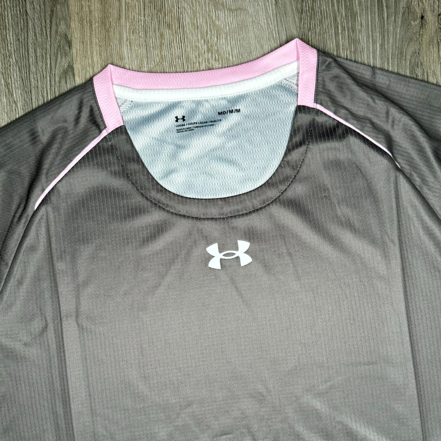 Under Armour Arrow Tee - Grey / Pink