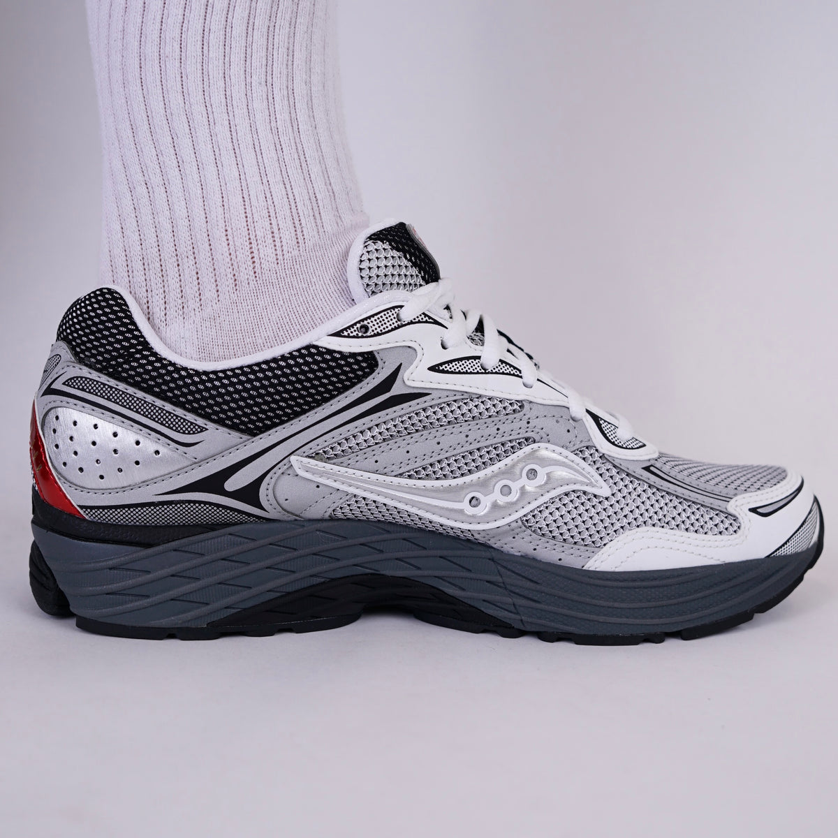 Saucony Pro Grid Omni 9 Crimson Grey