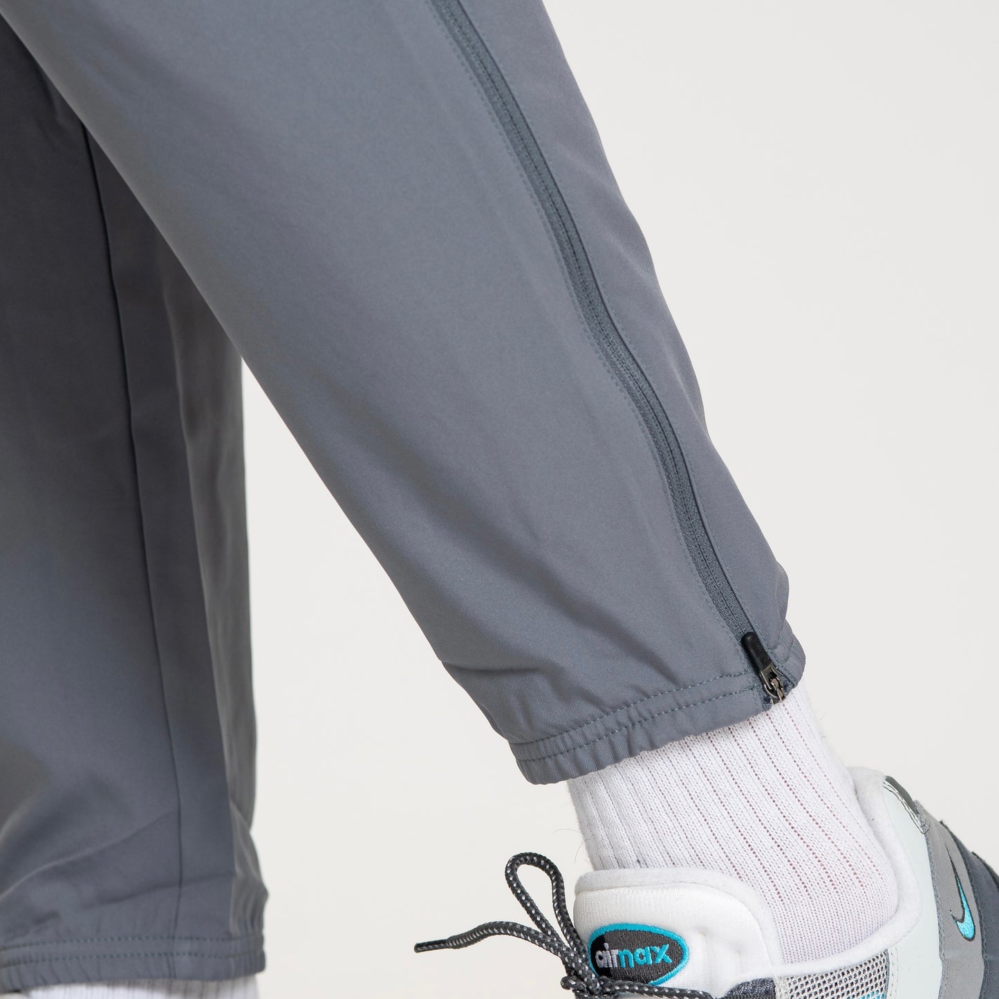 Nike Challenger Bottoms Smoke Grey