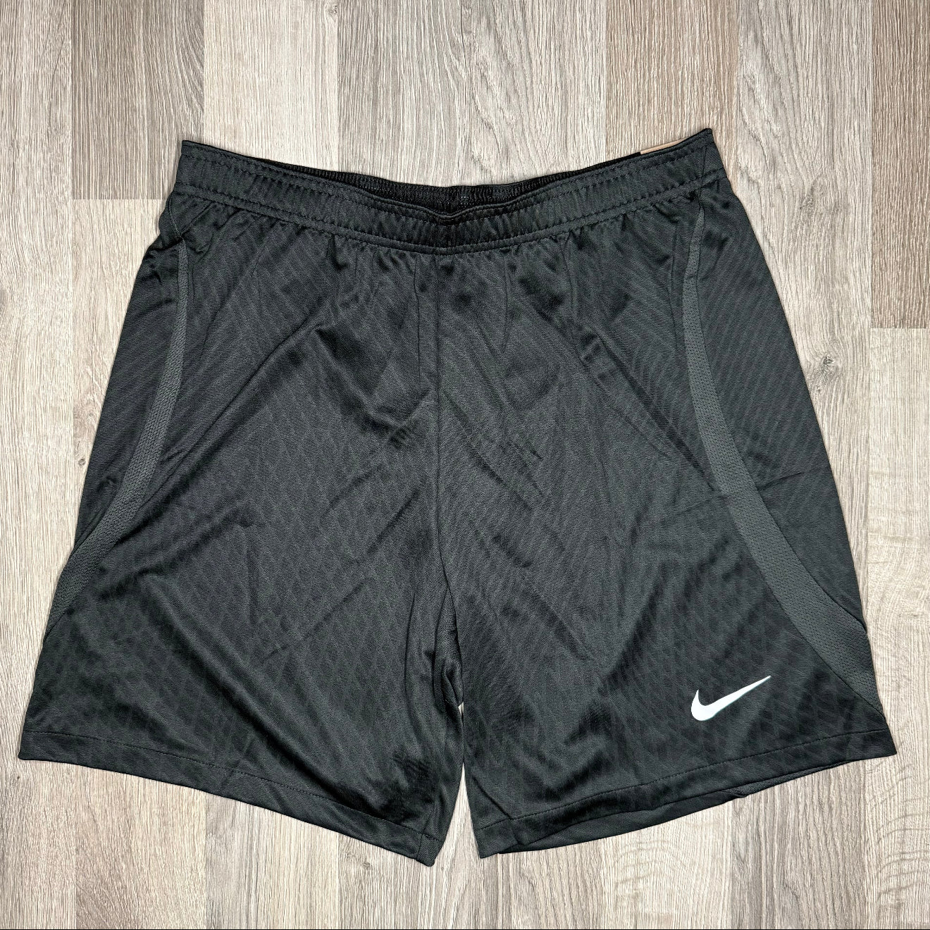 Nike Strike Set - Tee & Shorts - Crimson Red / Black