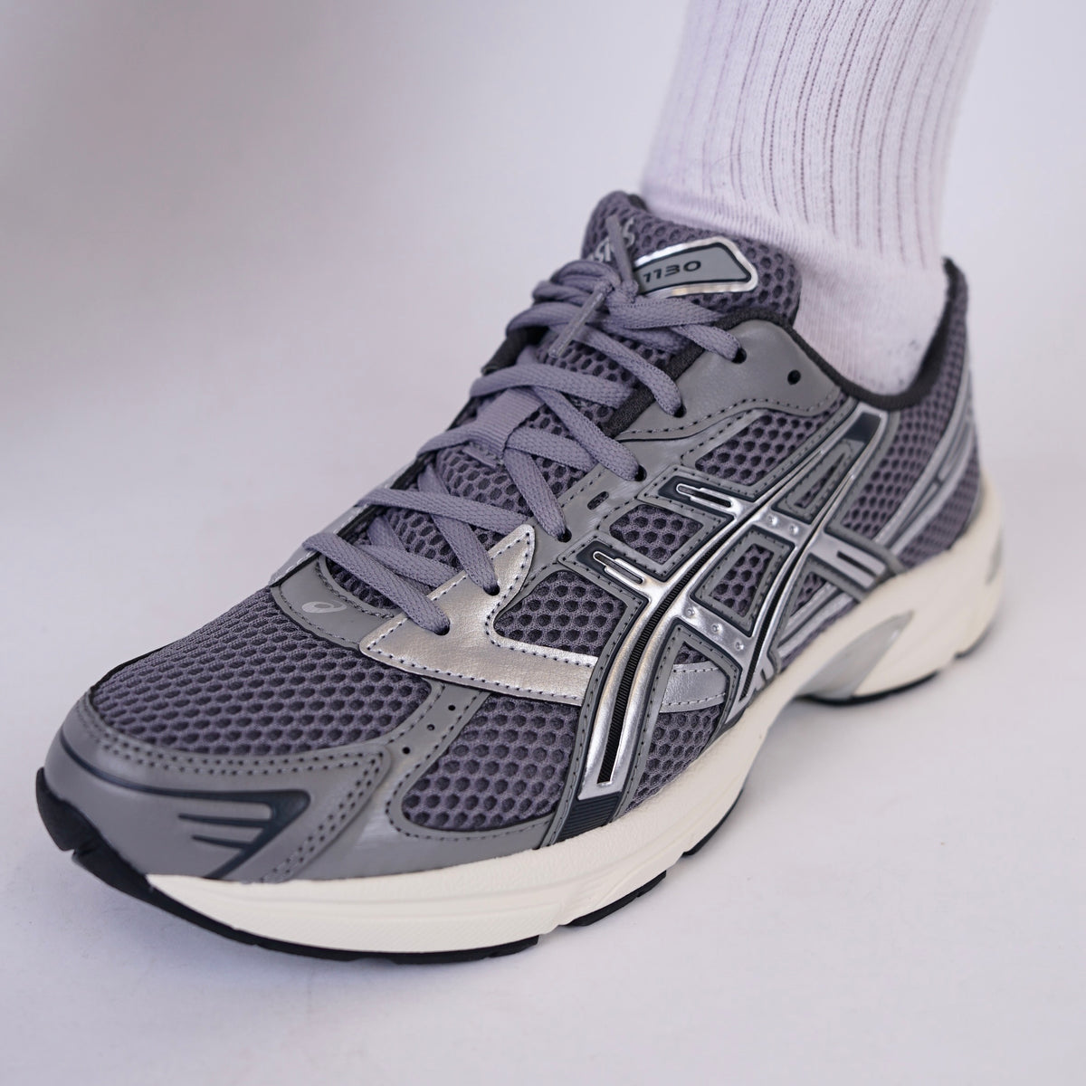ASICS 1130 - Clay Grey