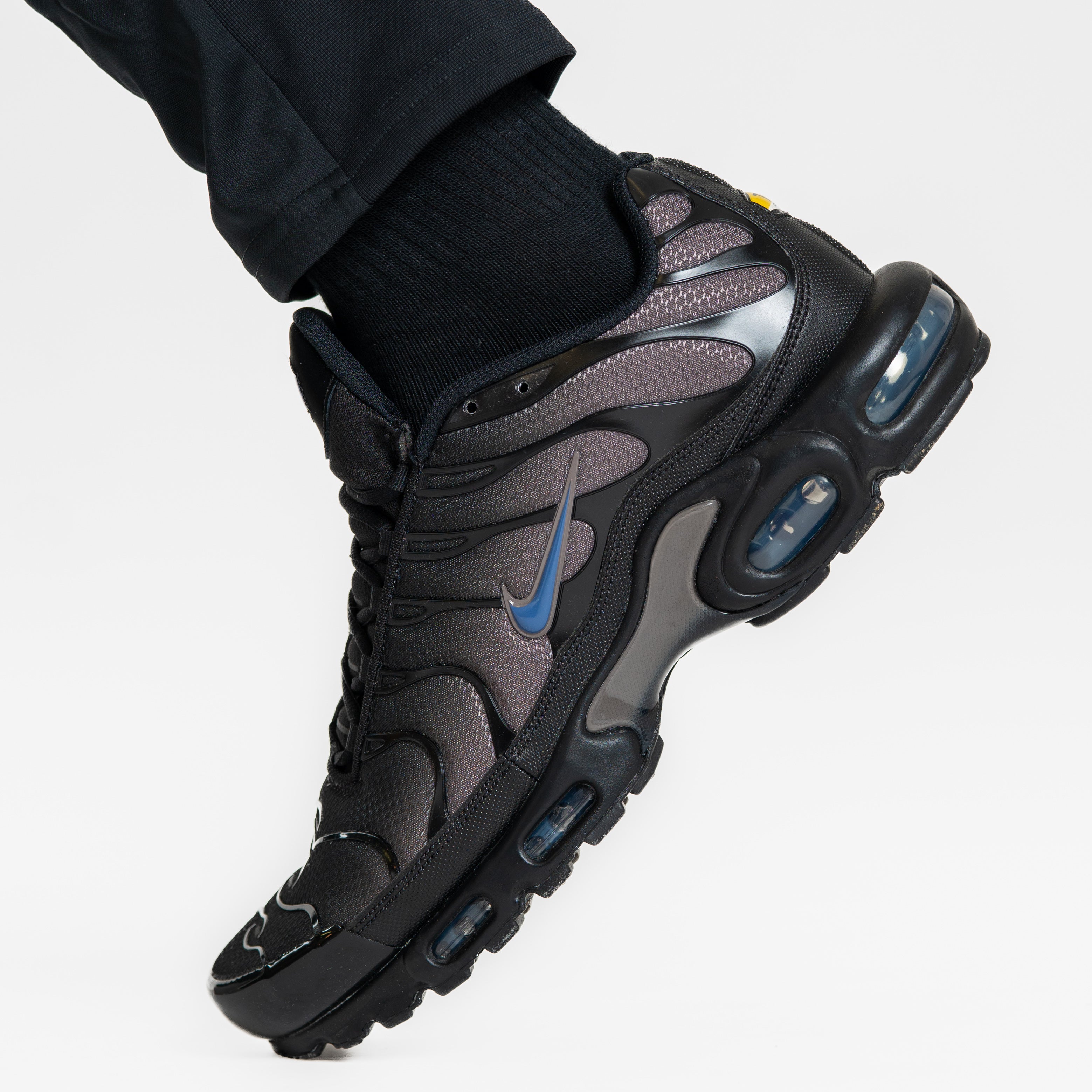 Nike Air Max Plus Black Diffused Blue