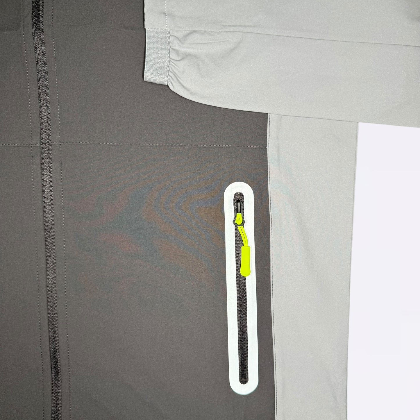 GRIID Reflect Windrunner - Graphite / Neon