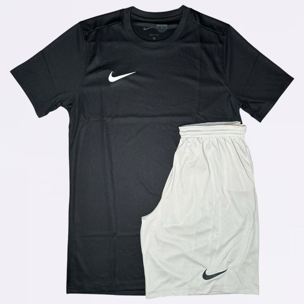 Nike Dri Fit Set - Tee & Shorts - Black / Grey