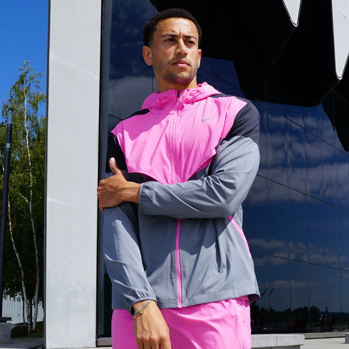 Nike Windrunner - Playful Pink