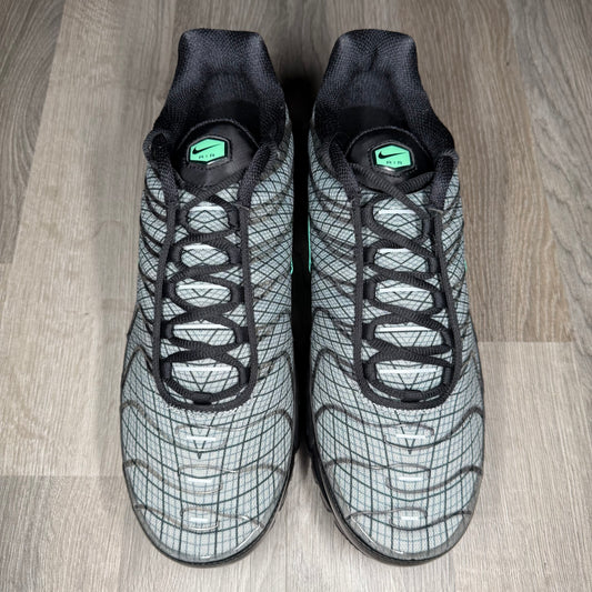 Nike Air Max Plus Spirograph