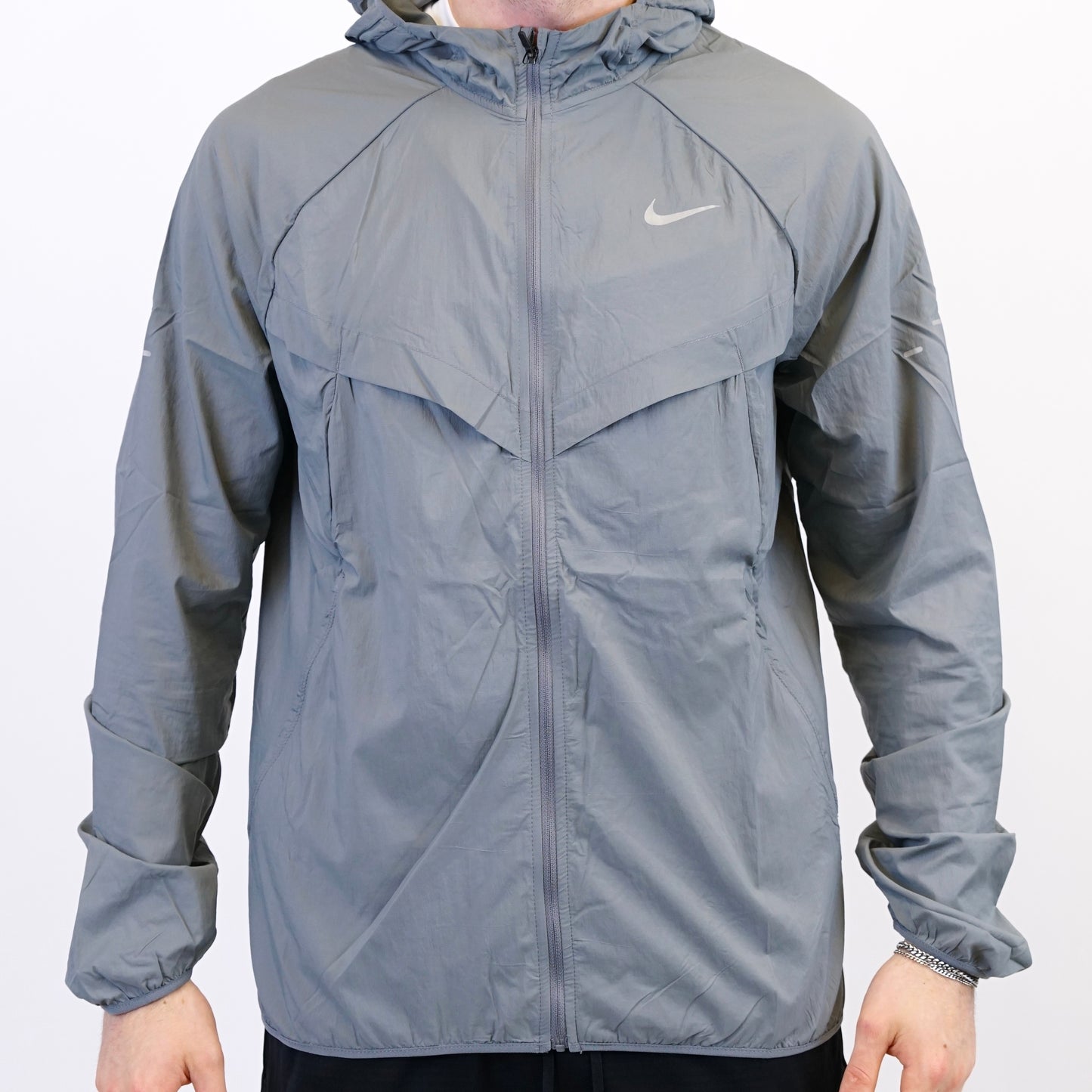 Nike Stride Windrunner - Grey