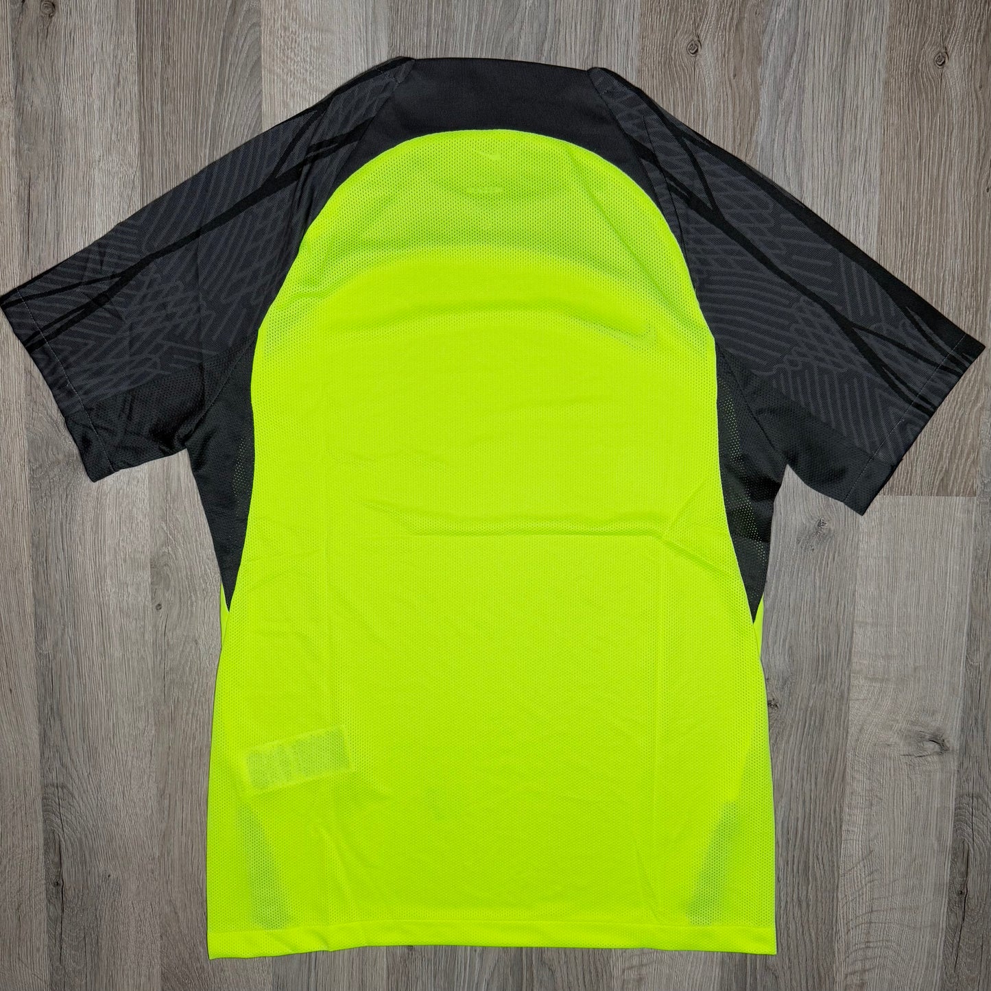 Nike Strike Tee Black / Volt