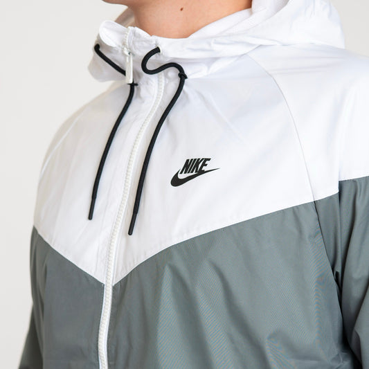 Nike Waterproof Windrunner - White / Grey