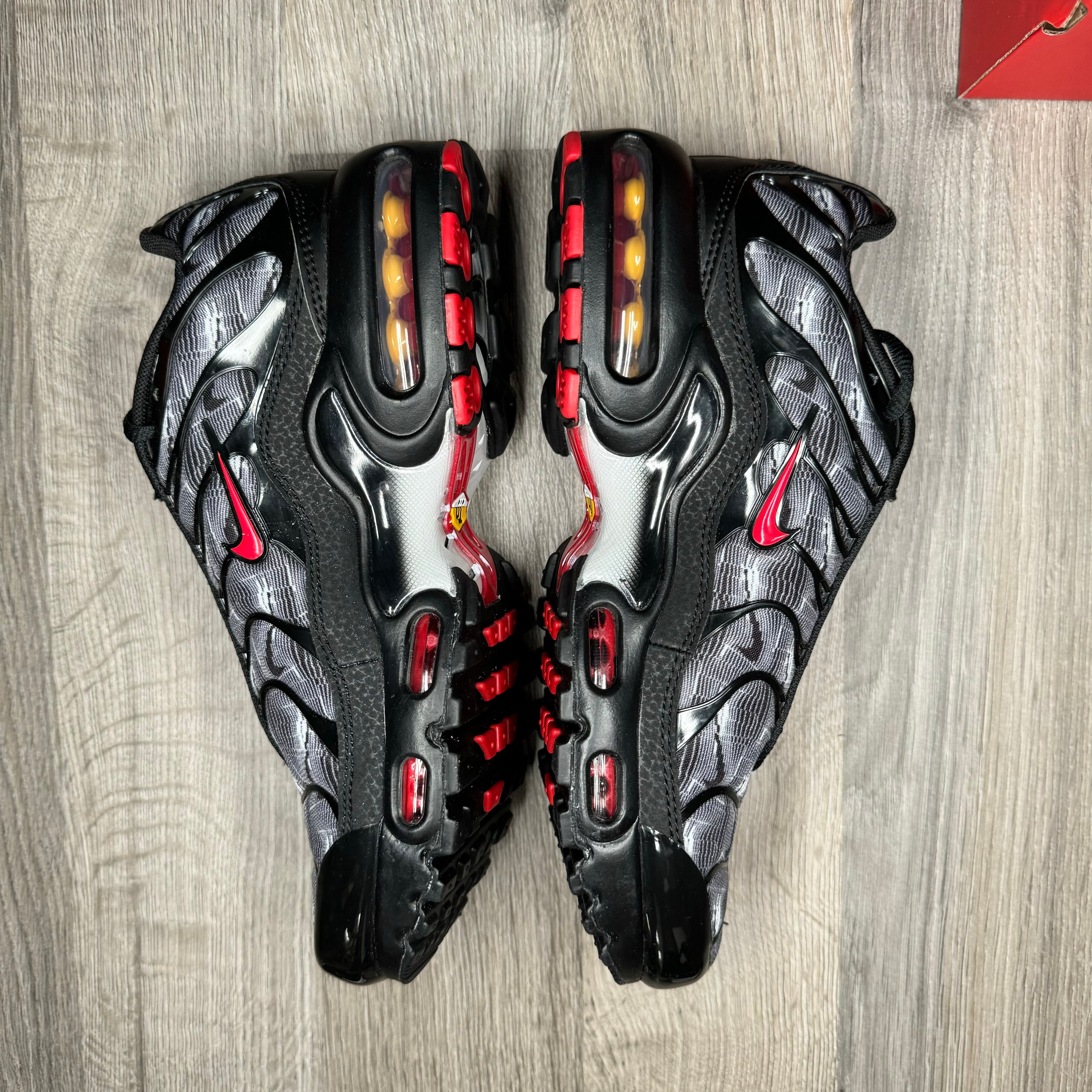 Nike vapormax plus junior 2025