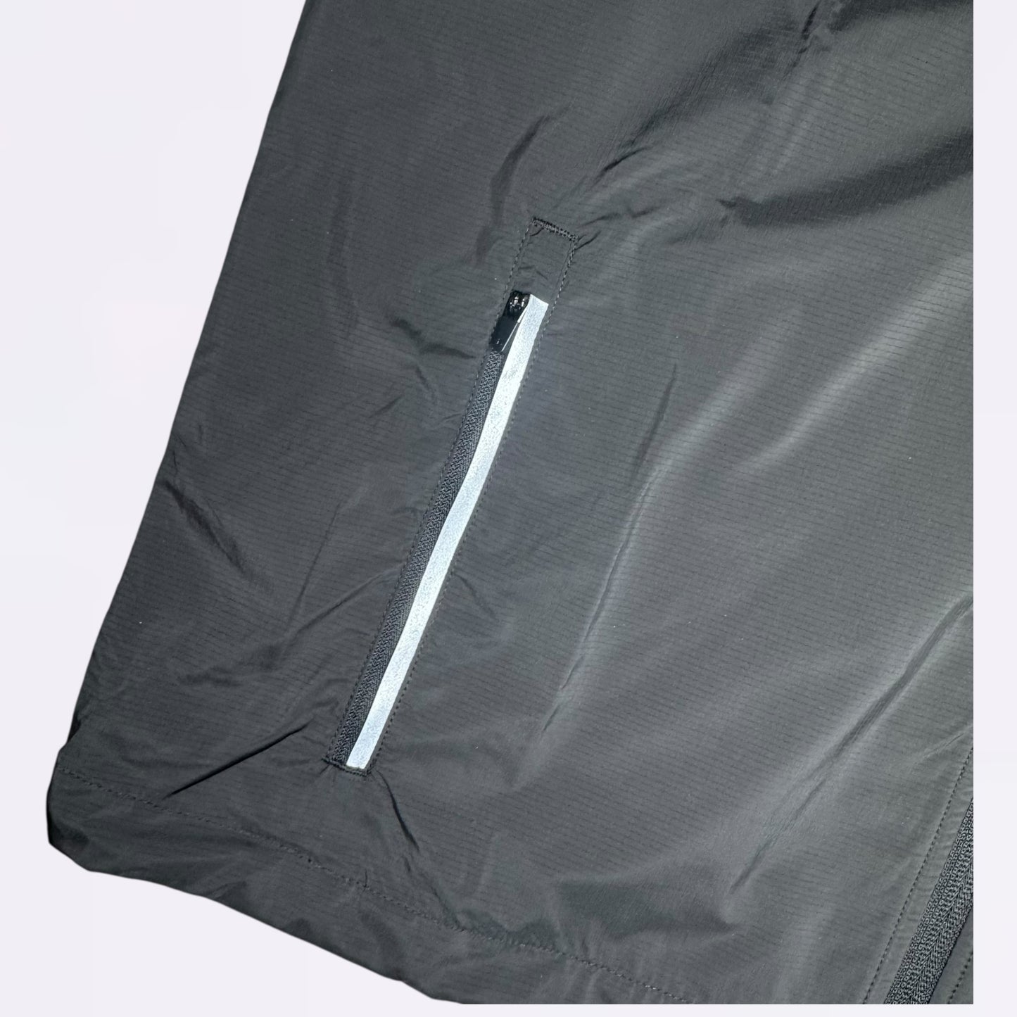 DASH Aura Windrunner - Black (Junior)