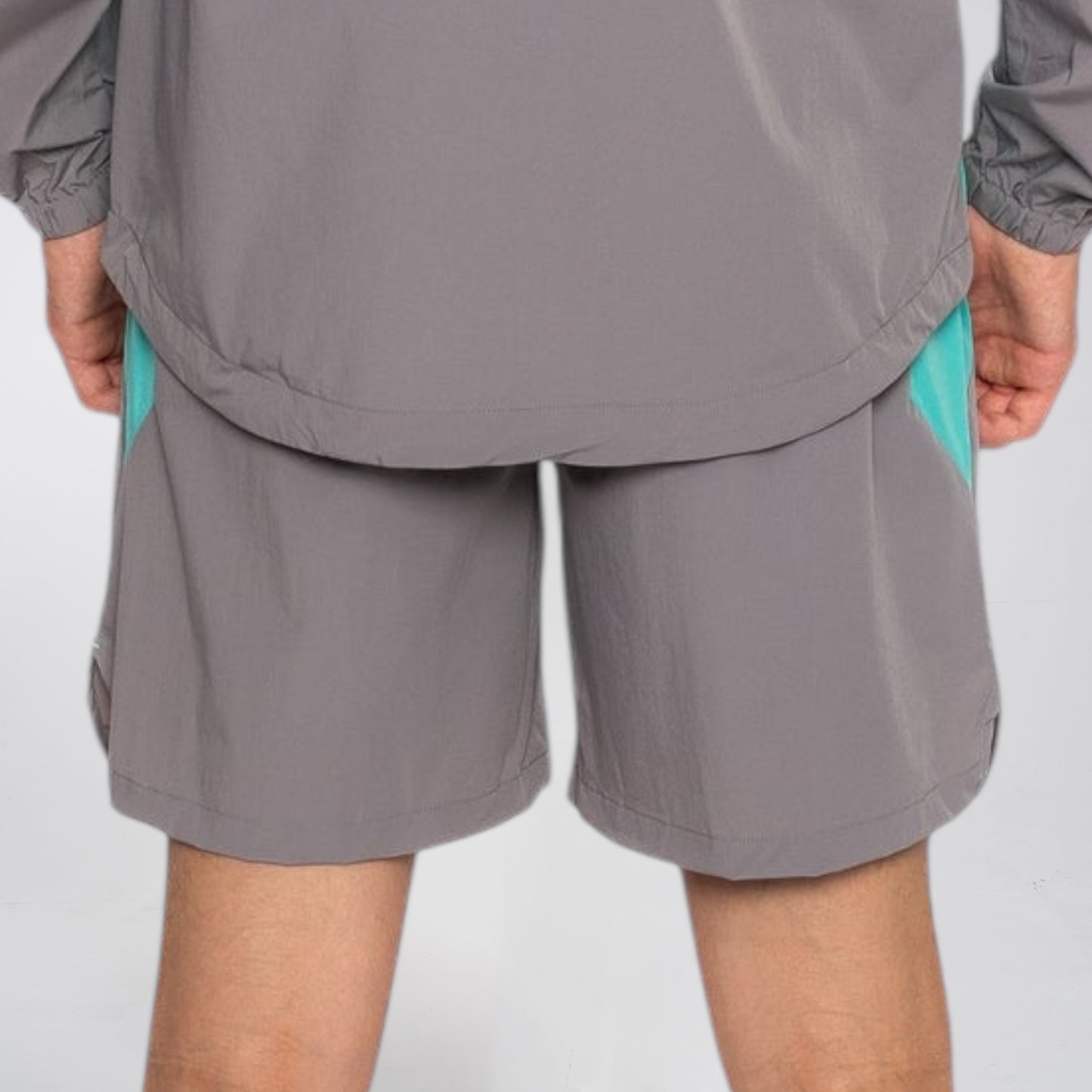 ActiveLine Storm Shorts - Hyper Turquoise