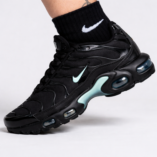 Nike Air Max Plus - Black / Mint Green