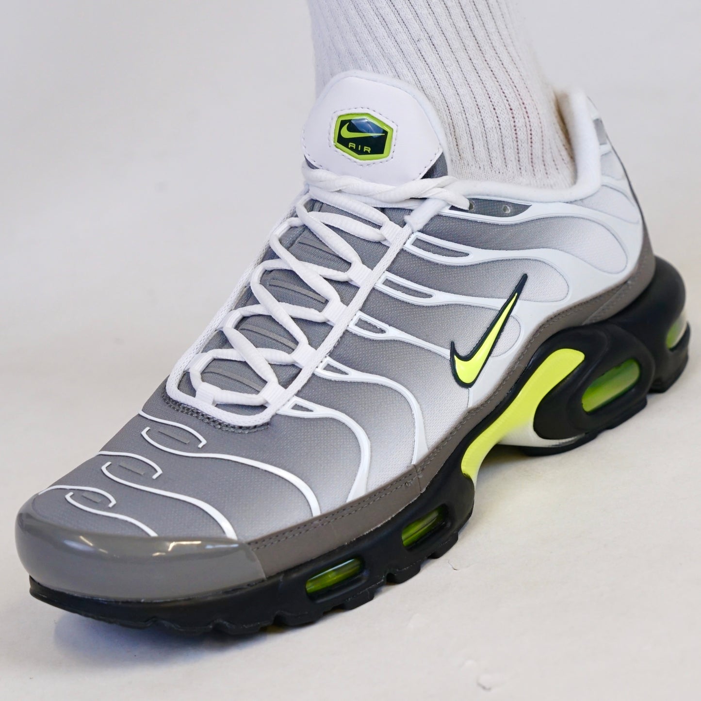 Nike Air Max Plus - Neon
