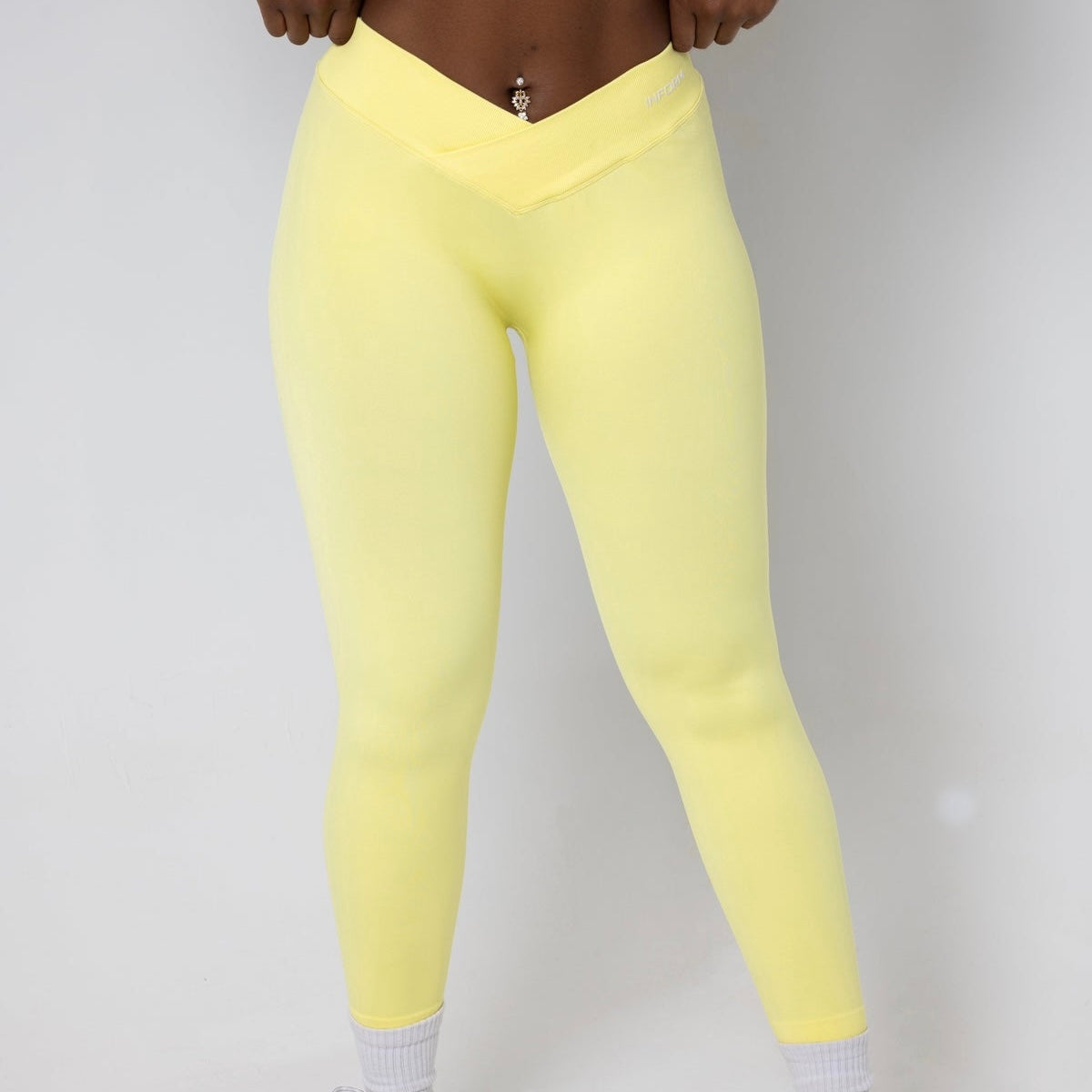 INFORM LA FORM Seamless Scrunch Leggings - Lemon Sorbet