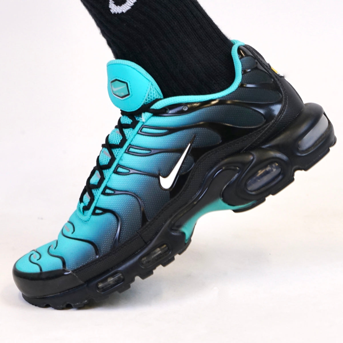 Nike Air Max Plus Aqua Fade Black