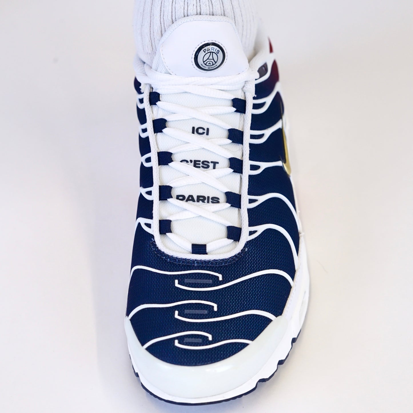 Nike Air Max Plus - White / Blue / Red