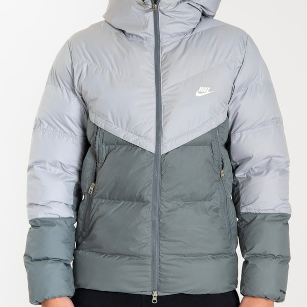 Nike Puffer Jacket Grey