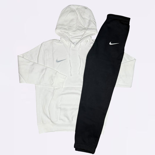 Nike Park Hoodie & Joggers Set - White / Black