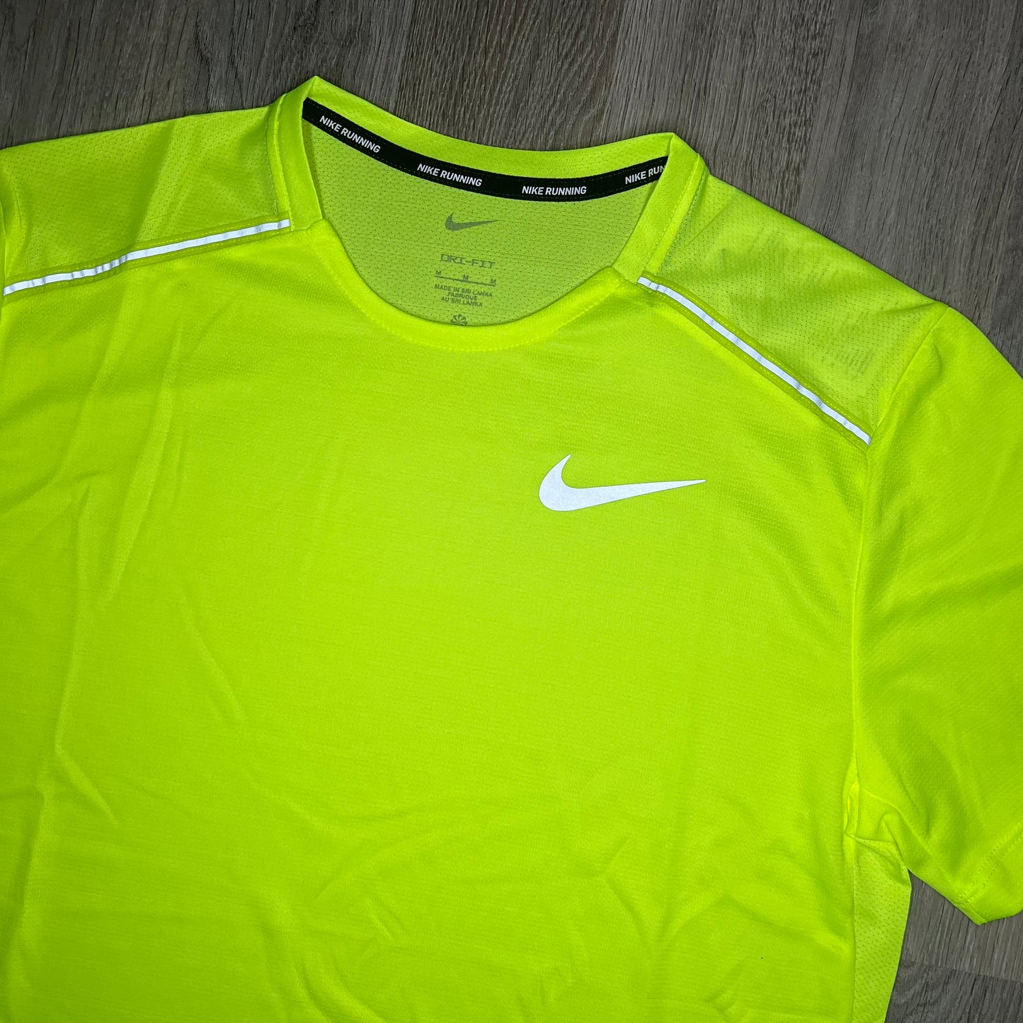 Volt green 2025 nike shirt