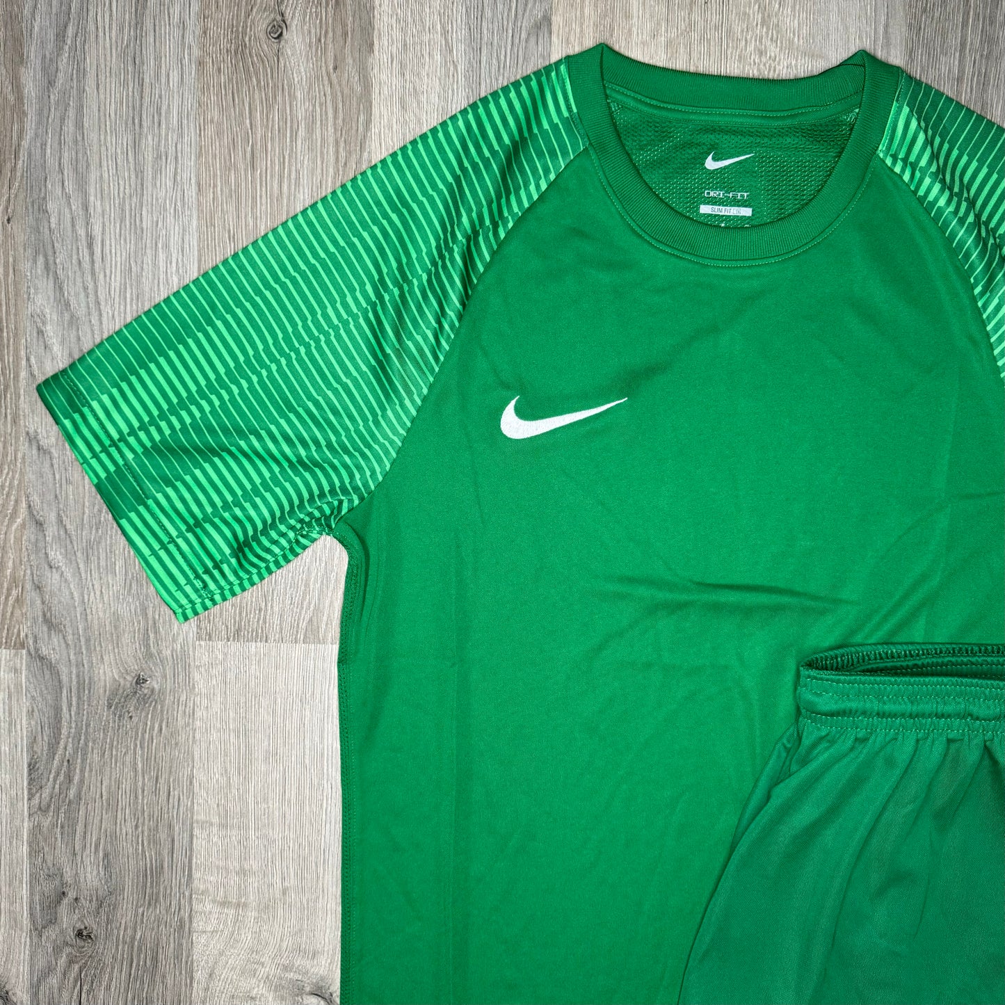 Nike Dri Fit Academy Set - Tee & Shorts - Green (Junior)